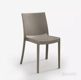 Sedie in polipropilene colore tortora