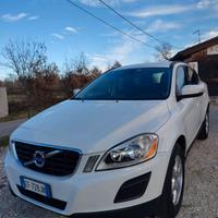 Volvo XC 60 XC60 D5 AWD Geartronic Kinetic