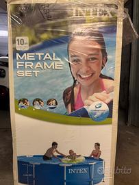 Piscina INTEX Completa di accessori