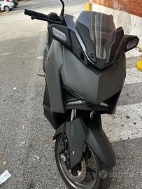 Yamaha X Max 2025