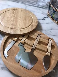 Tagliere porta utensili per formaggi