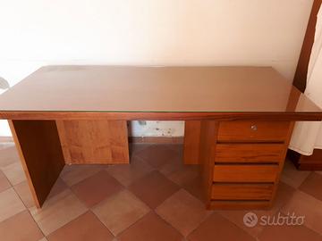 Scrivania