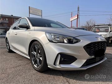 Ford Focus St line