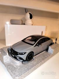 mercedes eqe 1/18 modellino 
