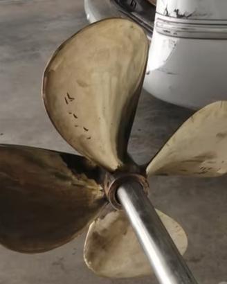 Eliche in bronzo di varie dimensioni