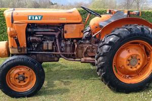 Trattore Agricolo Fiat 411 R