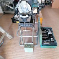 Macchina per saldare e pinzatrice Geberit