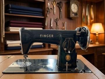Macchina da cucire SINGER 15M con mobile