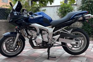 Yamaha Fazer 600