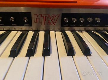 Organo elettronico vintage anni ‘70 arancione