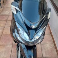 Yamaha majesty 400 anno 2010