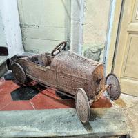 macchina a pedali d'epoca