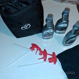 borsa kit pulizie Toyota 
