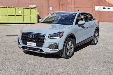 AUDI Q2 35 TDI quattro S tronic Business Advanced