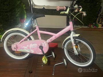 Bicicletta rosa 4-6 anni con rotelle e casco