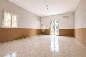 4 LOCALI A PALERMO