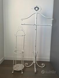 Porta asciugamano e carta igienica