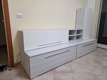 parete atrezata soggiorno 