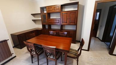 Soggiorno con Tavolo e 6 sedie