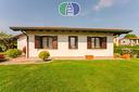 villa-di-173-m²-con-piu-di-5-locali-e-box-auto-a-s
