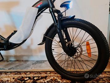 Bicicletta elettrica pieghevole, nuova e mai usata