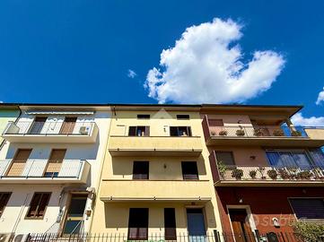 5 LOCALI A PRATO