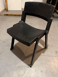 7 sedie originali “City”, di Lucci & Orlandini