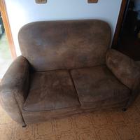 Divano due posti stile vintage