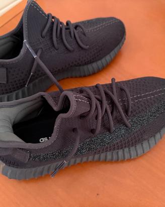 Adidas Yeezy Boost 350 V2 Black