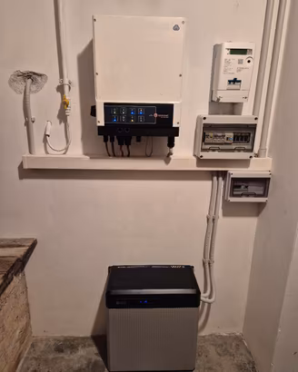 Inverter fotovoltaico e batteria di accumulo 10Kwh