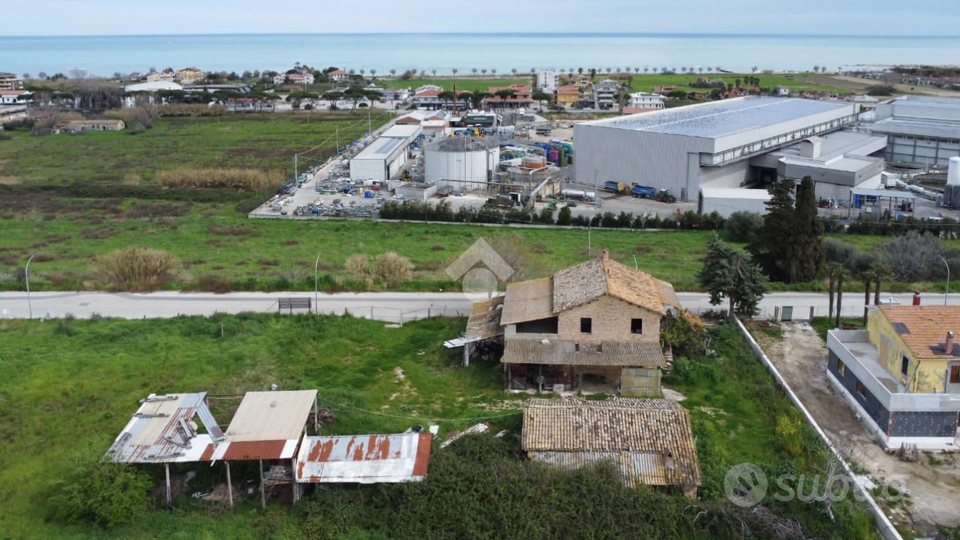 RUSTICO A ROSETO DEGLI ABRUZZI - Vista 2