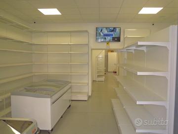 Locale Comm. Ristrutturato con telecamere-allarme