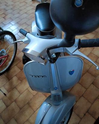 Vespa 50 Special