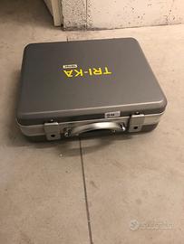 Tri -ka praticamente nuove