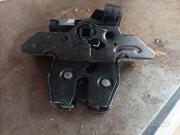 serratura sportellone   bauliera  Oper Mokka 2015