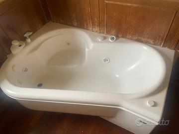 Vasca idromassaggio TEUCO