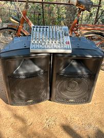 Casse  amplificate e Mixer.