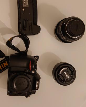 Nikon D7200 con obiettivo 18-140