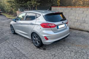 Ford Fiesta Hybrid 125 CV 5 porte ST-Line Incident