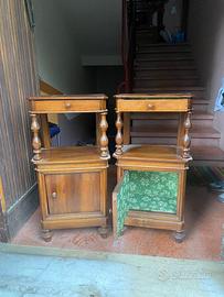 Coppia di comodini  fine 800/primi 900