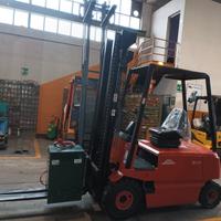 Carrello elevatore LINDE E25P