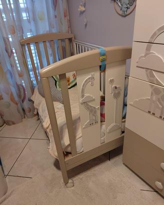 culla e settimino con giraffa ed elefante pali