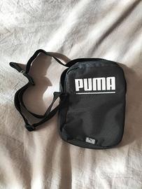 Gruppo 6 borselli a tracolla e 1 marsupio