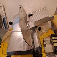 affettatrice elettrica 
