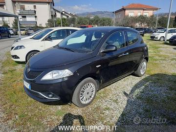 Lancia Ypsilon 1.2 69 CV 5 porte Gold