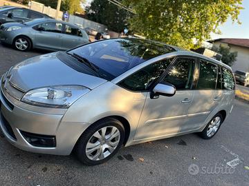 Auto Citroen c4 7posti