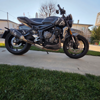 Trimph 660
