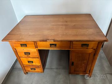 Scrivania Ministeriale Antica in Legno Massiccio