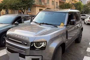 land rover defender 110