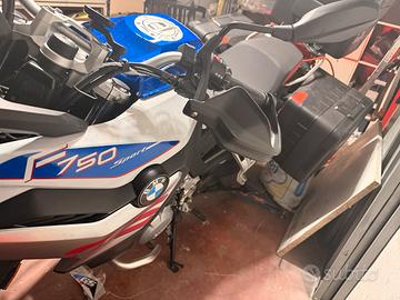 BMW f750 con meno di 5000 km